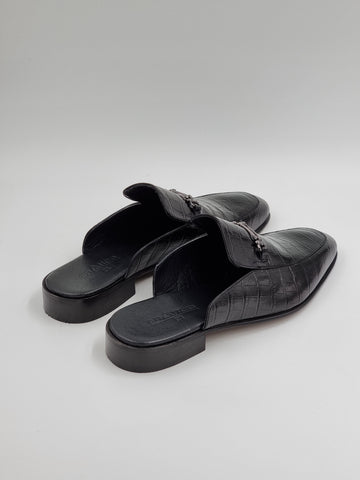 Black Buckle Half-Shoes