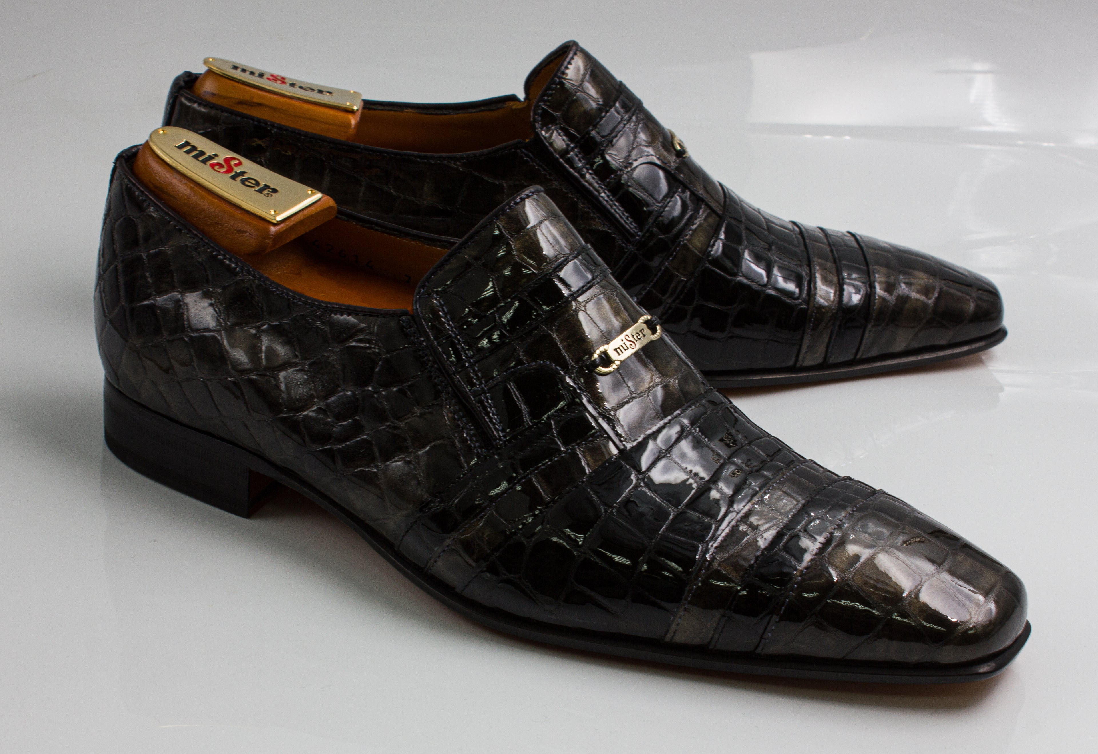 Anthracite/Black Patent Croc