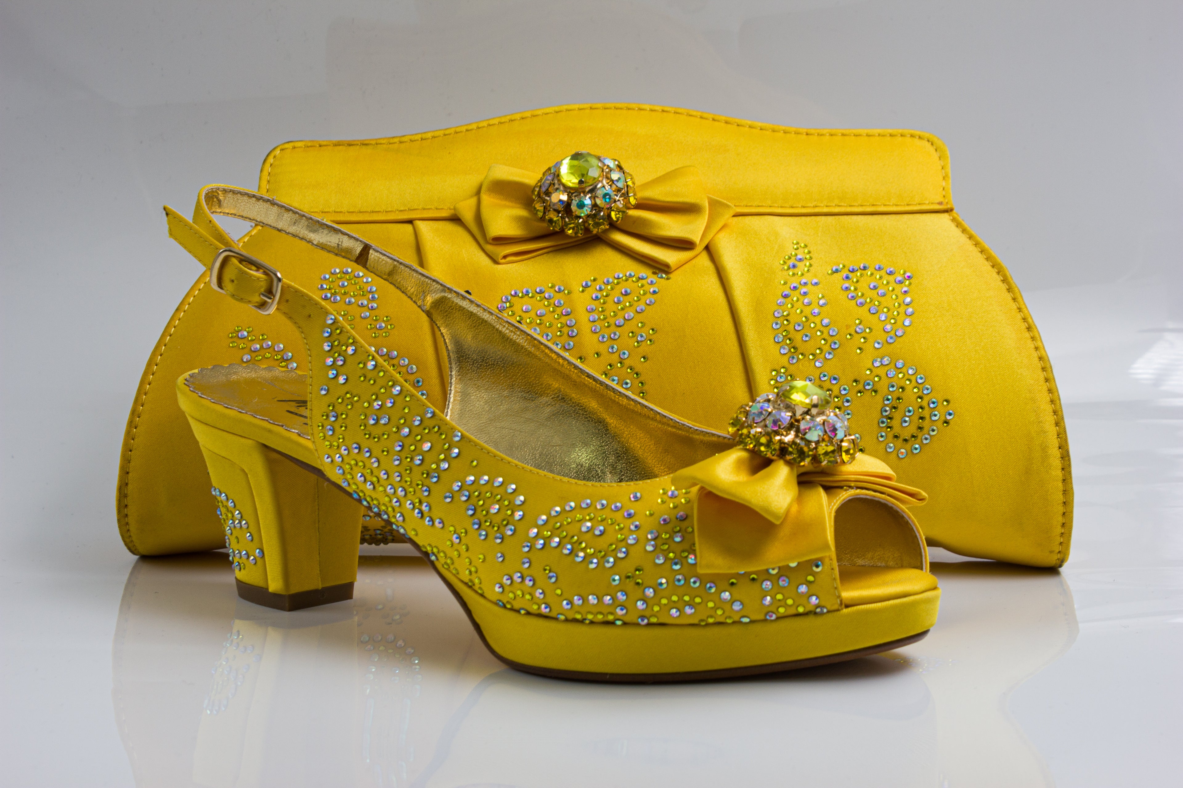 Yellow Paisley Stoned Set