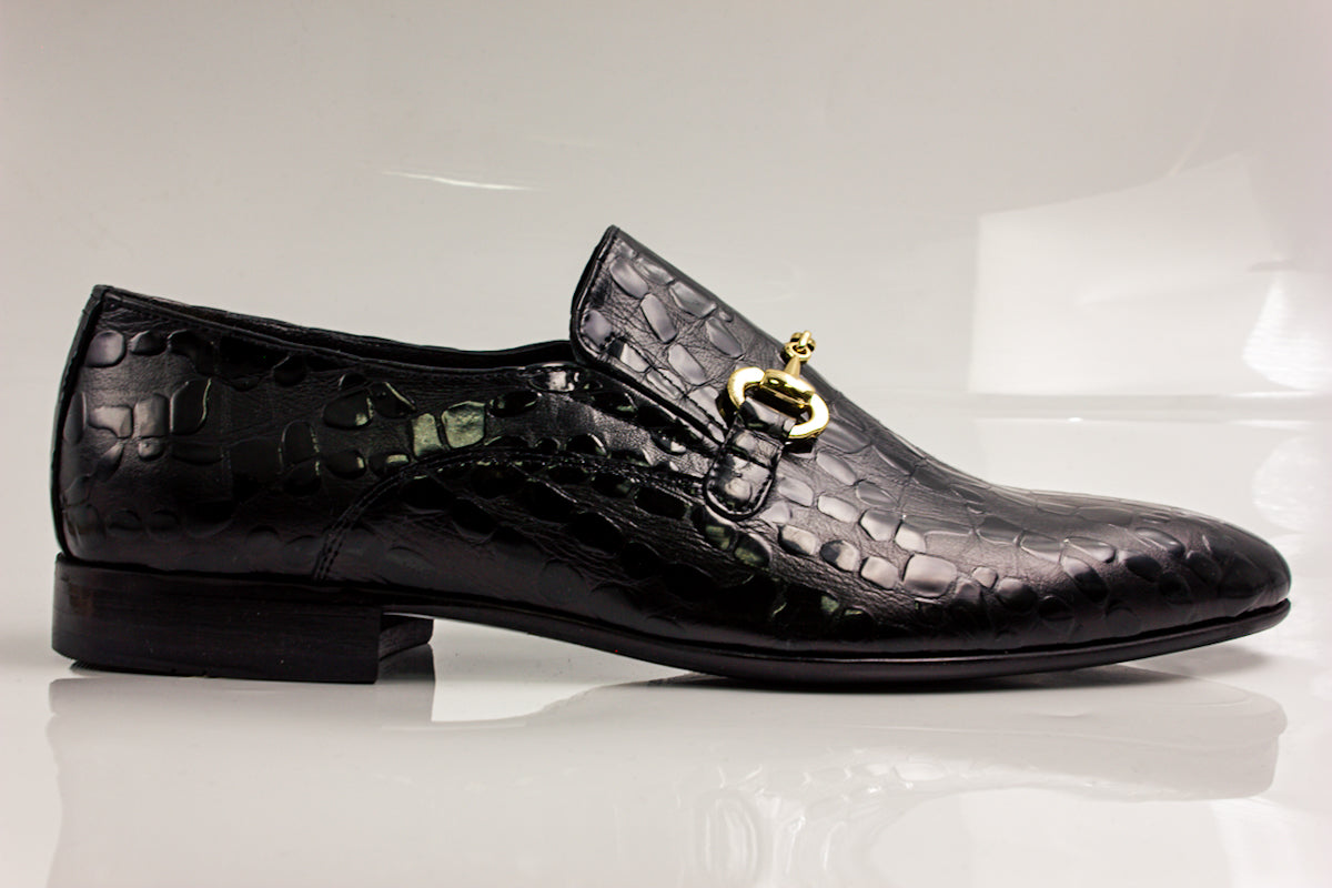 Black Tear Buckle Shoes