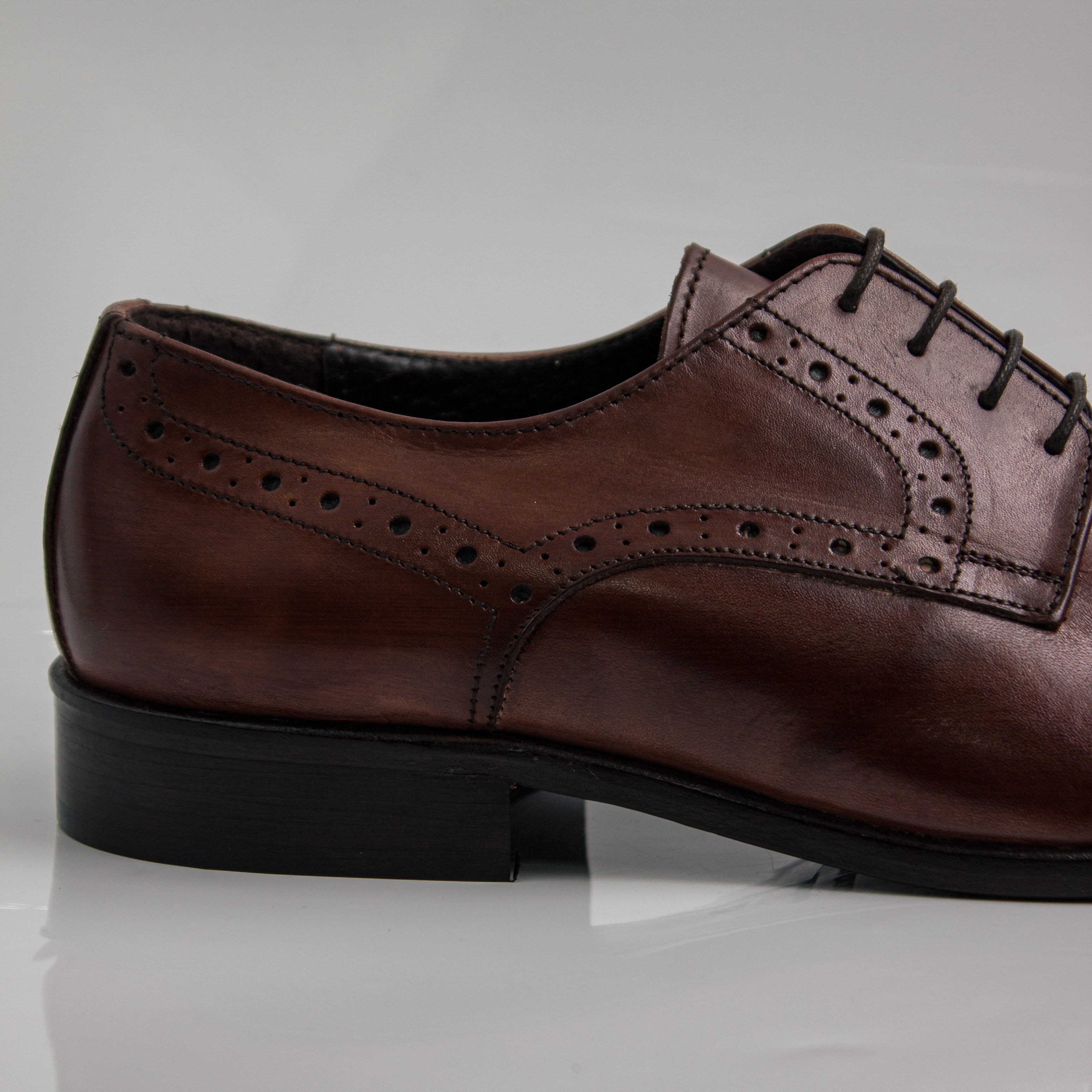 Brown Brogue Pointed Cap-Toe Derby Office Shoes
