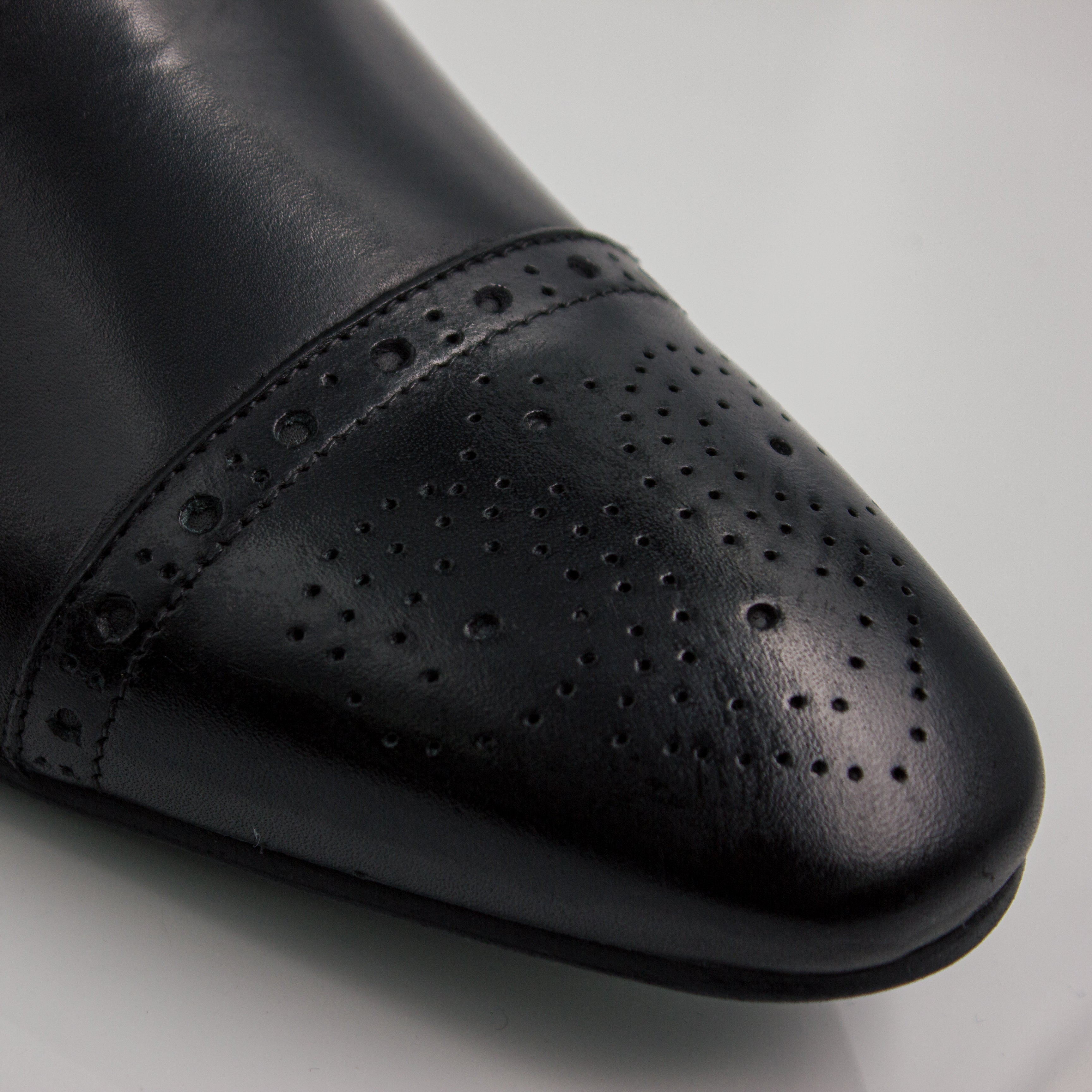 Black Brogue Pointed Cap-Toe Derby Office Shoes (Single Sole)