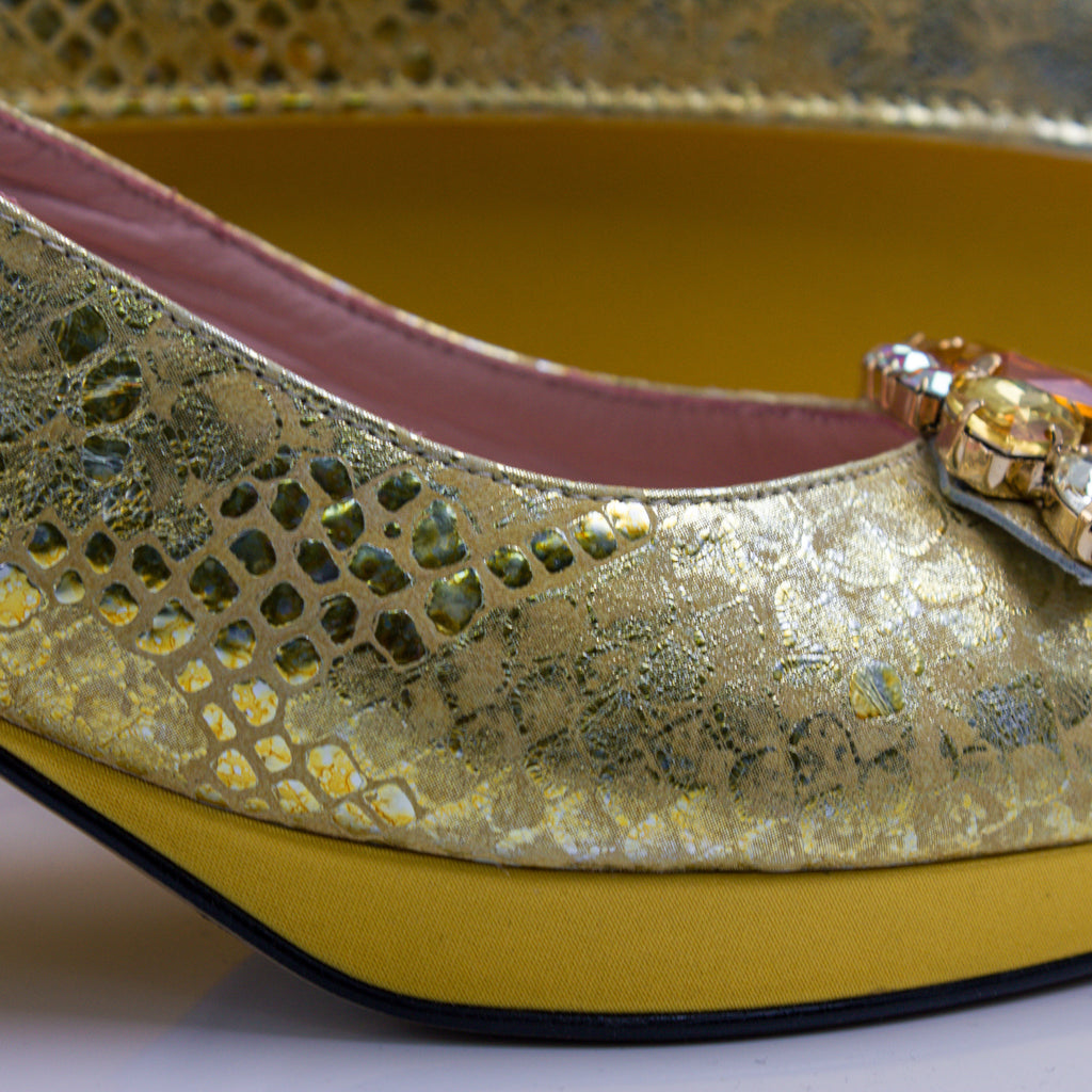 Metallic Yellow Scaled Set