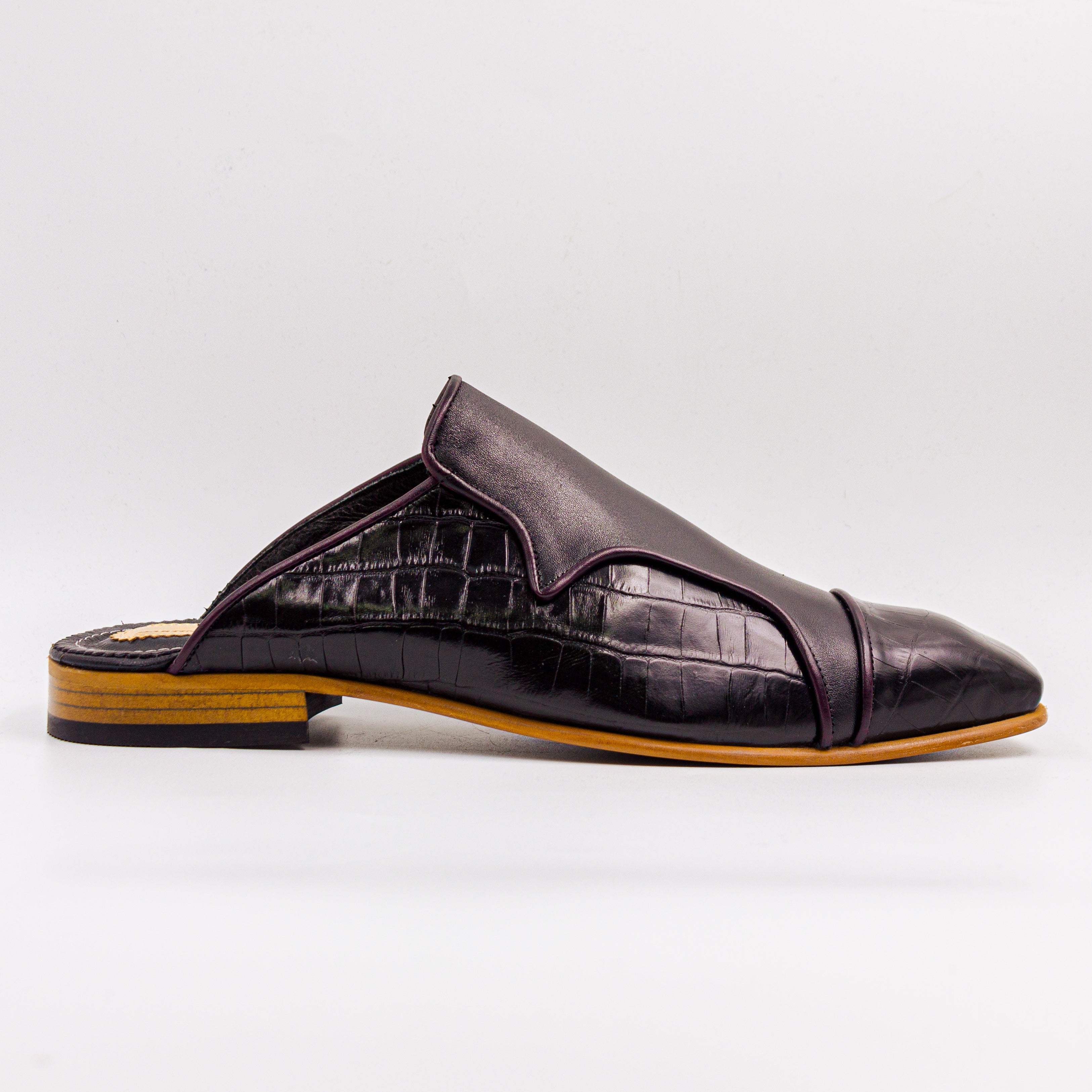 Black/Burgundy Piping Ashcombe Croc-Panel Half Shoes
