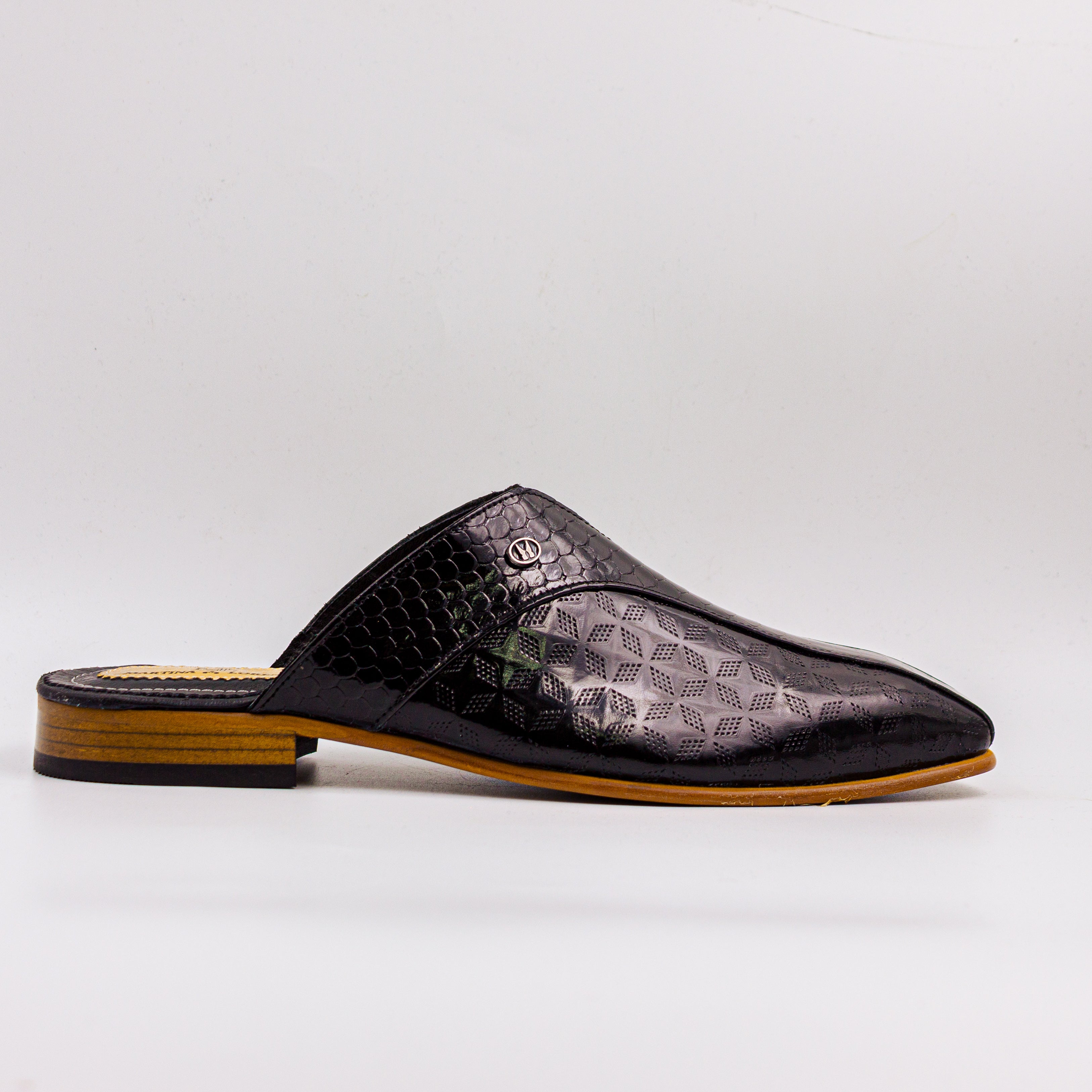 Black Kingsley Scaled Half Shoe