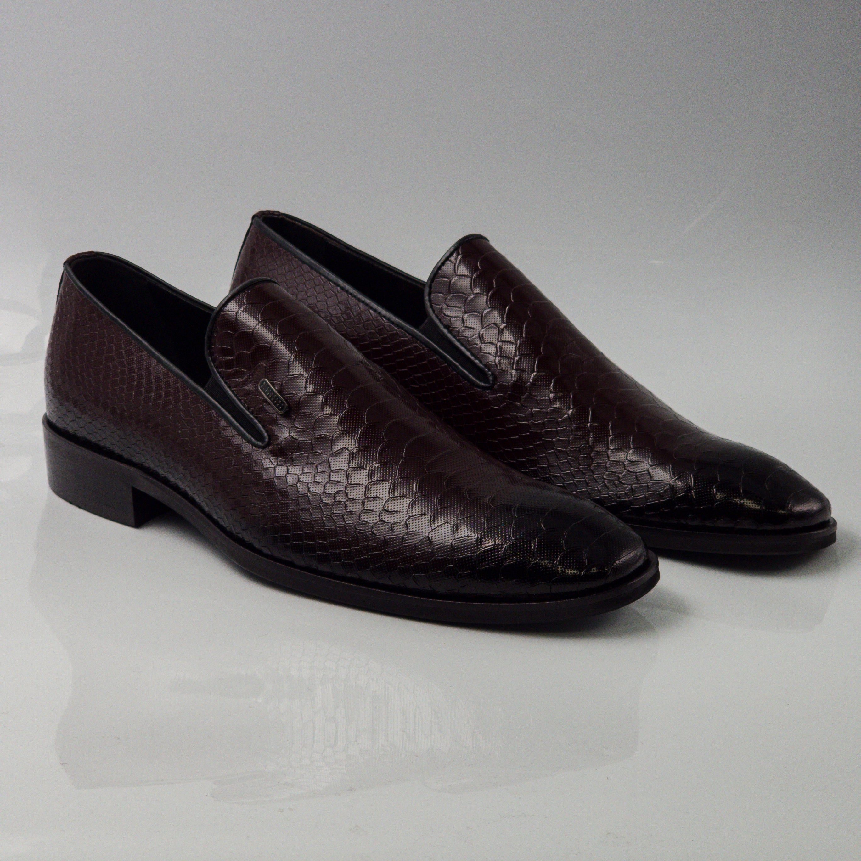 Burgundy Patent Scaled Shoes