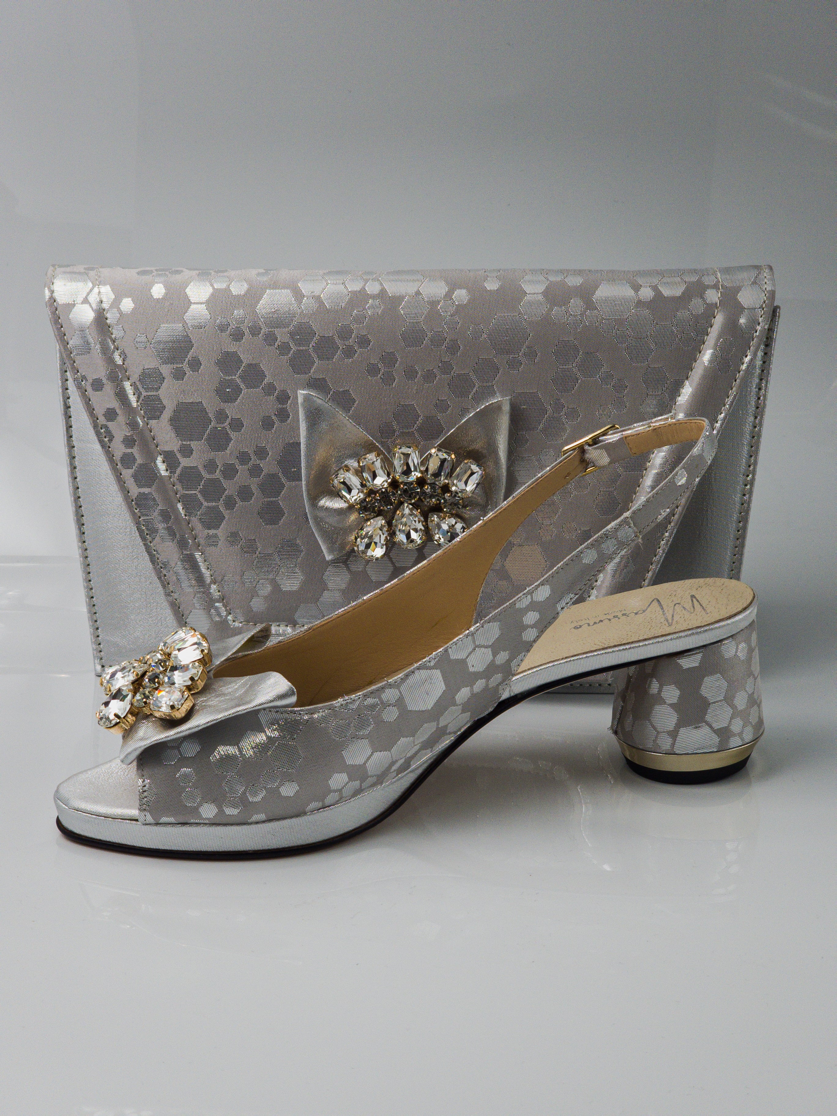 Silver Hexagonal Dots Low