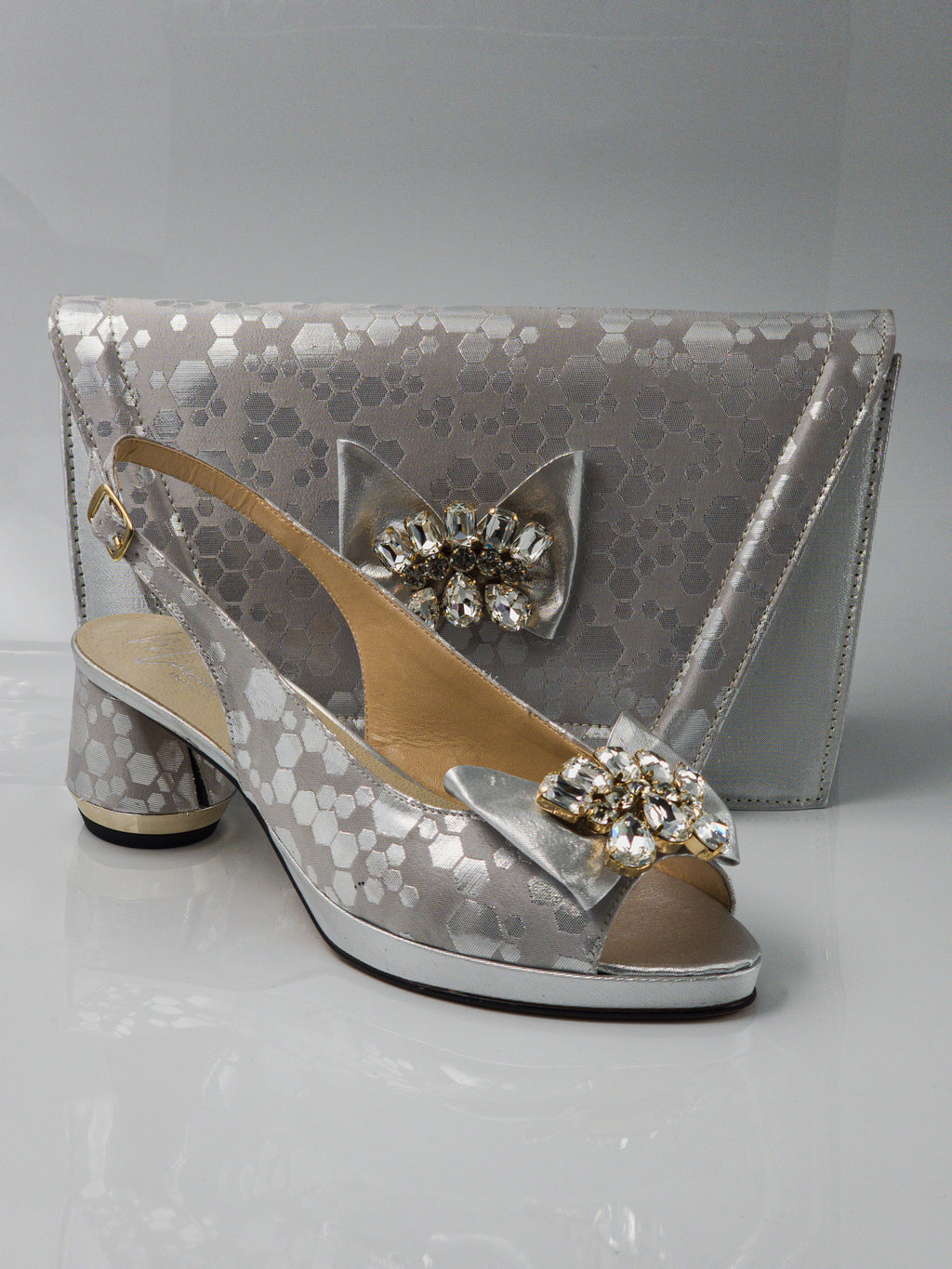 Silver Hexagonal Dots Low