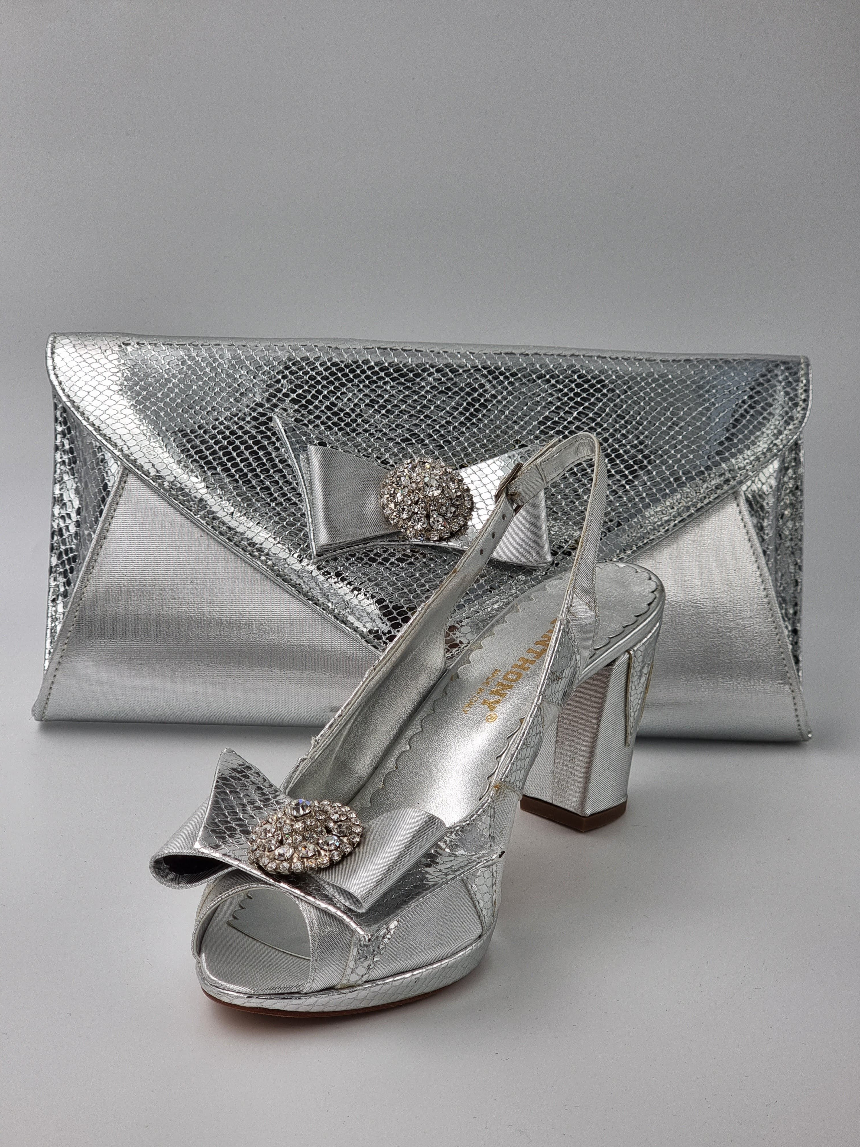 Silver 'Semi-Scaled' Set - Classic Shoes London
